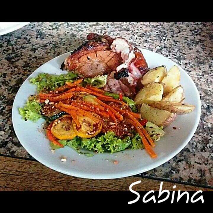 cafe_sabina's tweet photo. #preparacionesabina Pernil de cerdo, en su jugo cocción lenta, especial para la cena de navidad  #sabinacafesaboresysaberes https://t.co/NtSVsmw9m4