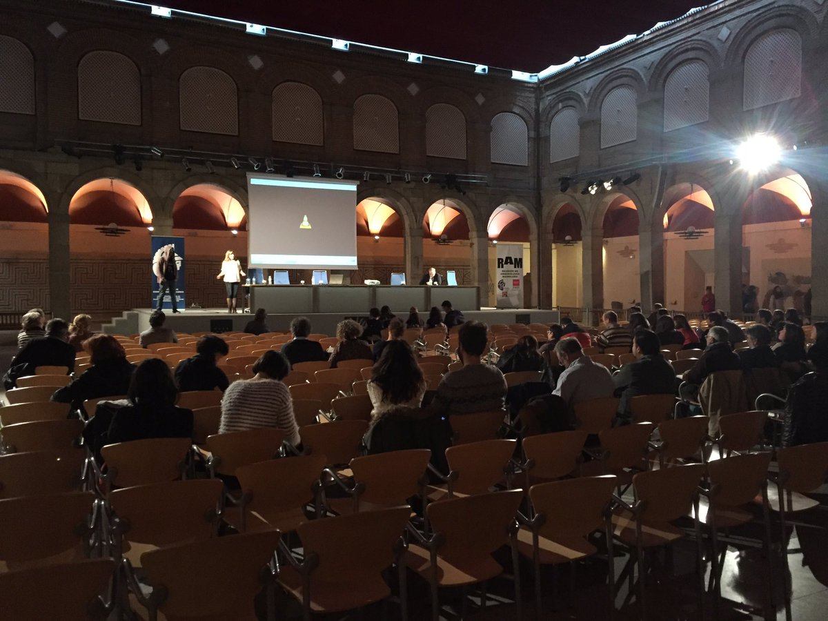 ColArqMadrid's tweet photo. @LURE_ARQUEO dando la nota en la #RAM2016 https://t.co/0IoFmvFaUF