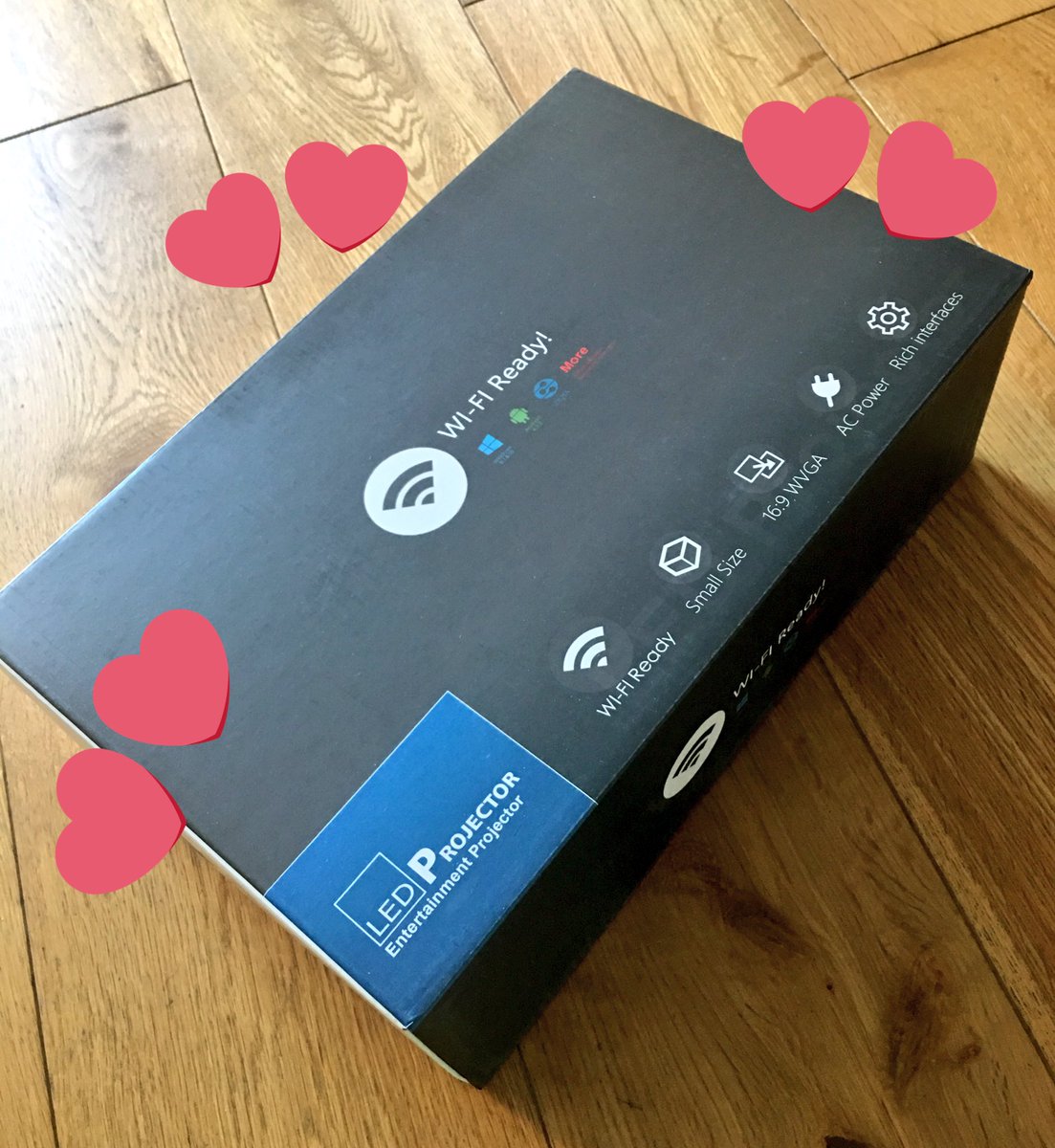hawkladyk's tweet photo. Helloooo home cinema 😍 #blackfriday #tech #girlgeek https://t.co/sMPesslDtn