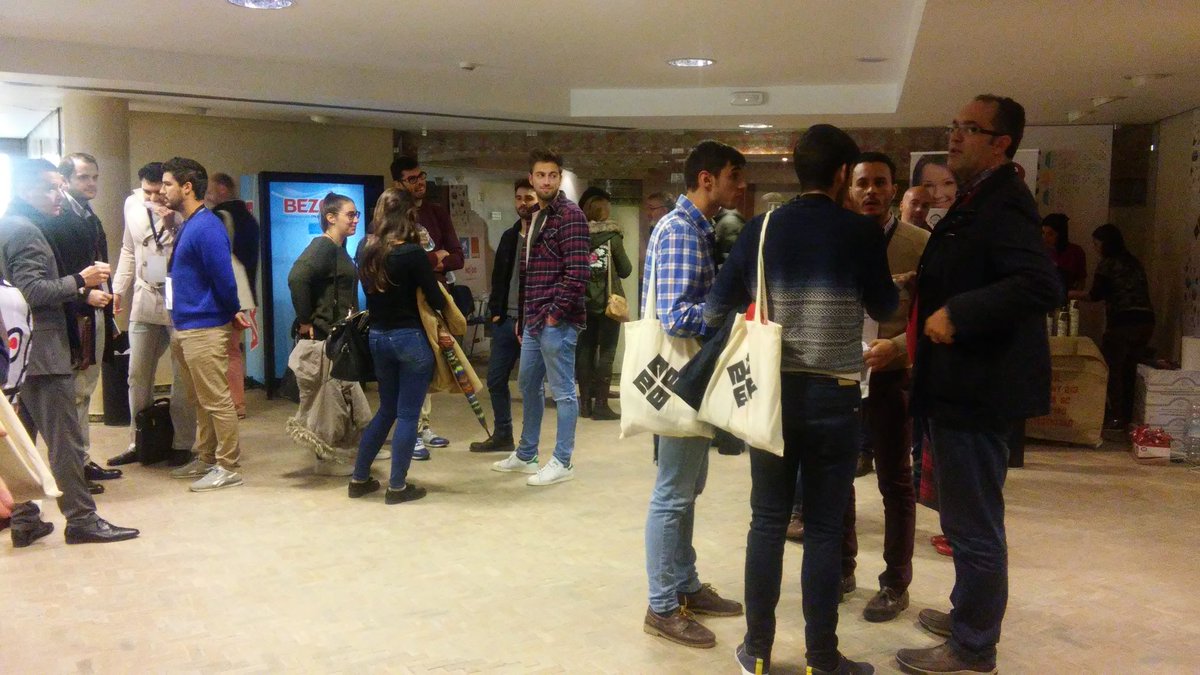WorldSevilla's tweet photo. #EBEemprende se toma un descanso con tortas @INESROSALESsau y Cafés AB https://t.co/XEjvflGgm5