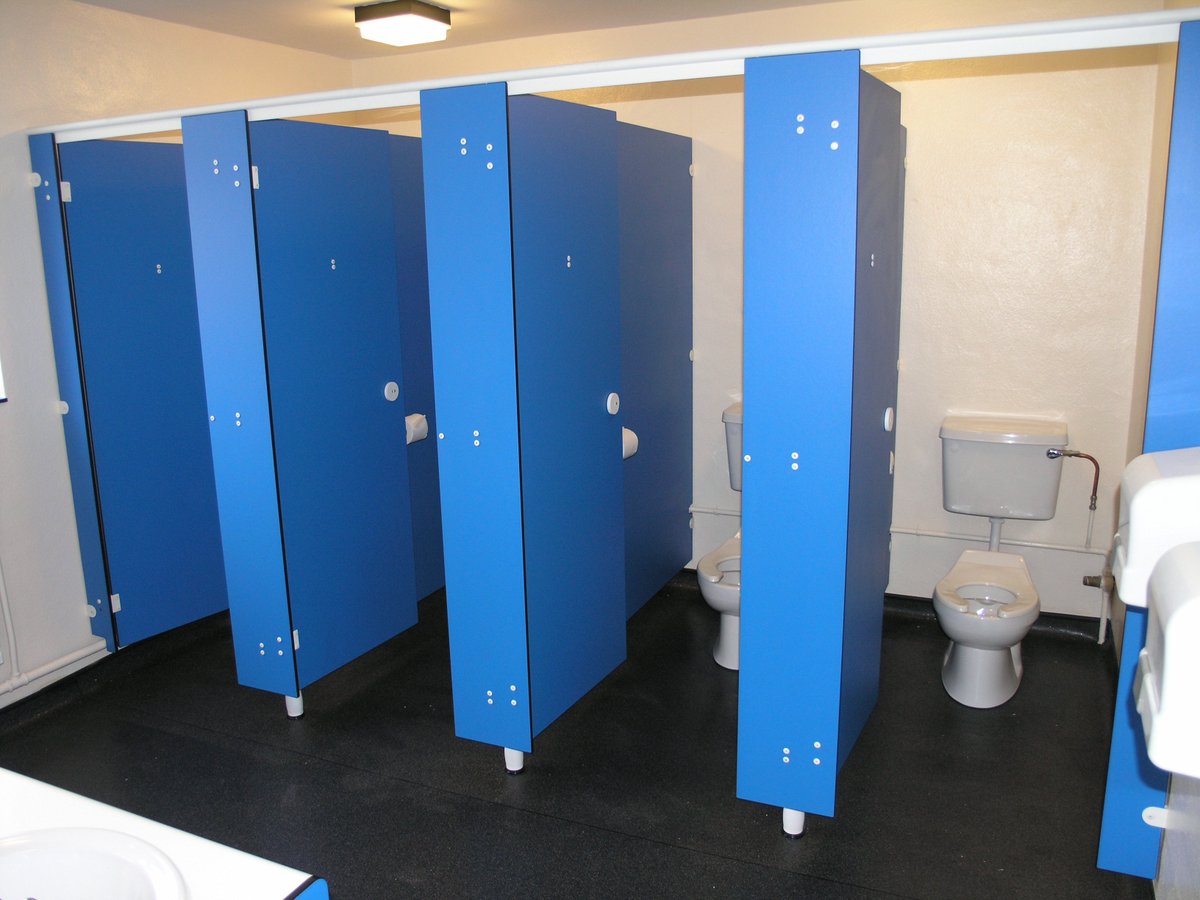 TopClassDesigns's tweet photo. We've installed a few toilet areas in our time too.#toilets #toiletcubicles #vanityunits #sinks #solidcompact Tel 01604 830335 https://t.co/wDtdPSiKFp