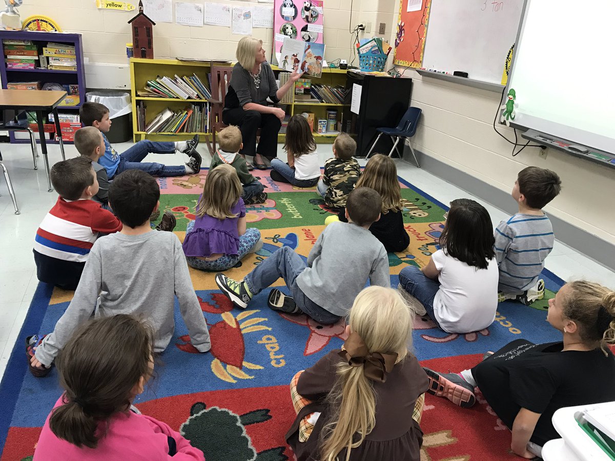 BGallion2's tweet photo. Story time in Mrs. Dearfield's kindergarten class! #pyjpride https://t.co/ubUWud2w7N