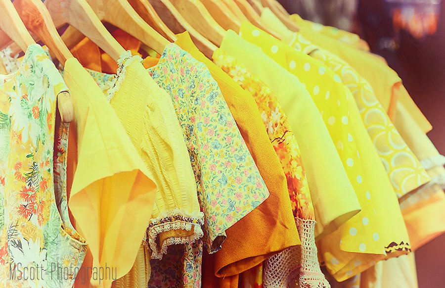 The Color Yellow |  Color Psychology humangeniusjournal.blogspot.com/2016/11/the-co…