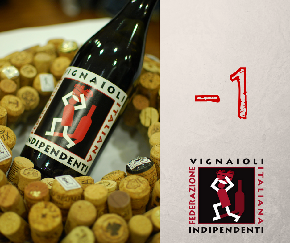 VignaioliFIVI's tweet photo. Meno uno. Domani dalle 11.30 si assaggiano e si comprano i vini di 421 vignaioli. Rompete il salvadanaio, Natale è alle porte. #mercatoFIVI https://t.co/3Shh52Yxrv