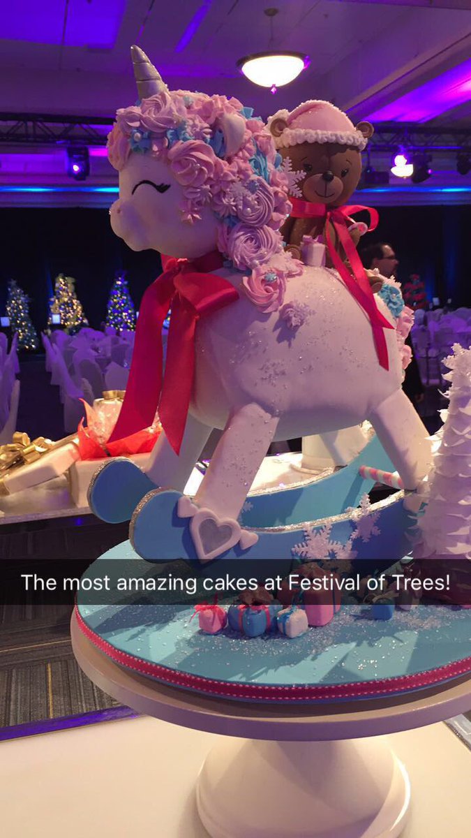 rootwing7's tweet image. Happy to be kicking off the holidays with @MentalHealthNS as the family does every year! #FOT2016