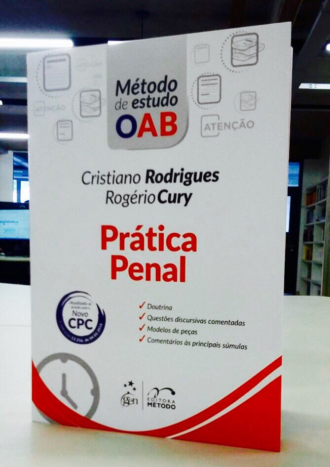 Prof_CRodrigues's tweet photo. Daqui a pouco vamos detonar em Penal no #DIADLFG pra todo o Brasil!
Vou sortear ao vivo o nosso livro PRÁTICA PENAL da ED.GEN através do TT! https://t.co/43MjqcpZ4Y