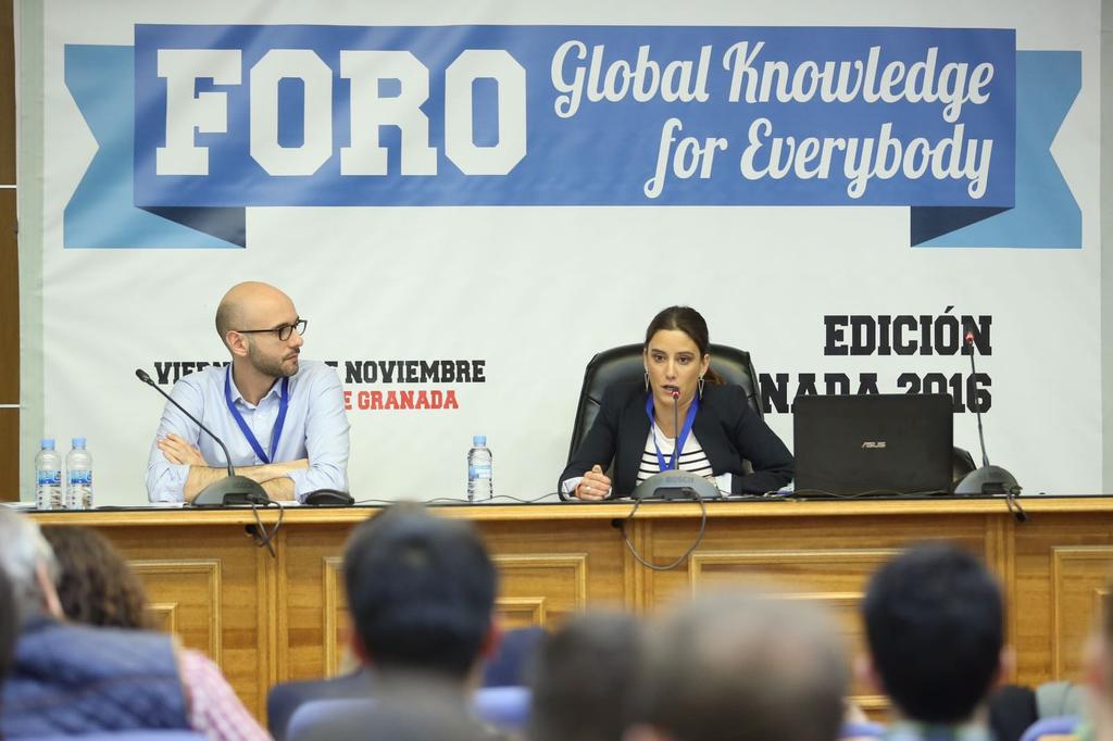 foroUSAES's tweet photo. Ahora en #GlobalKnowledgeUGR @Vickisalmeron. Experiencia profesional y política en 1a persona https://t.co/sjz3tCcEQx