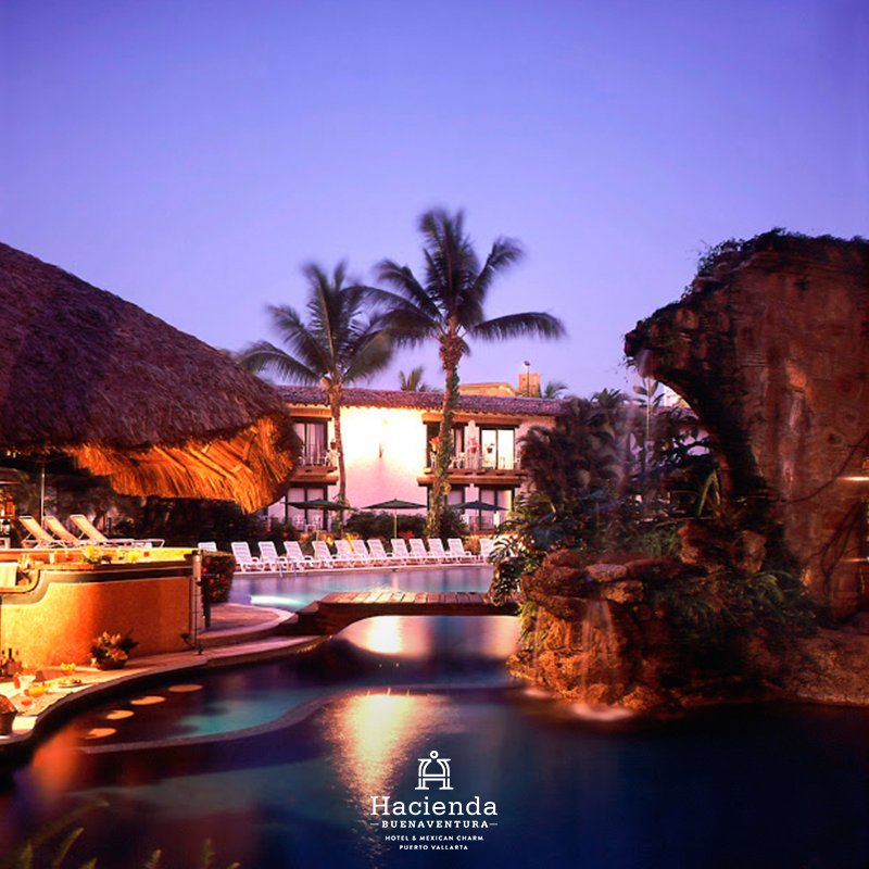hotel_hacienda's tweet photo. Cada minuto de trabajo, es una inversión para disfrutar más tiempo en #HaciendaBuenaventura #PuertoVallarta https://t.co/UNSbxUfHKu