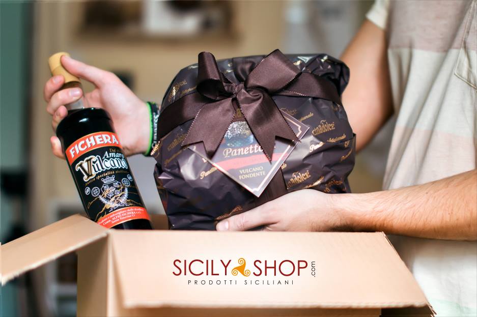 SicilyShop's tweet photo. Nuove #spedizioni in partenza. Comincia l'avventura natalizia su https://t.co/STgzO9ucF0 
#blackfriday https://t.co/Oz5vA5vlmQ