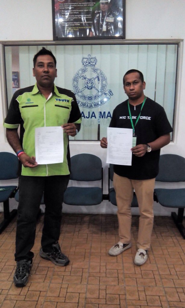 Membuat Laporan Polis Keatas Menghina YAB Datuk Seri Mohd Najib PM di Tingkat 3 Komtar PP#