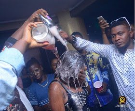 iam_olamz's tweet photo. See how it rained champagne at popular night club in benin(PICS) https://t.co/0LXHCbzFZW

#OndoLoveAkeredolu
#SuitcaseAlbum
#bigbrothernaija https://t.co/DBdbR8MsJF