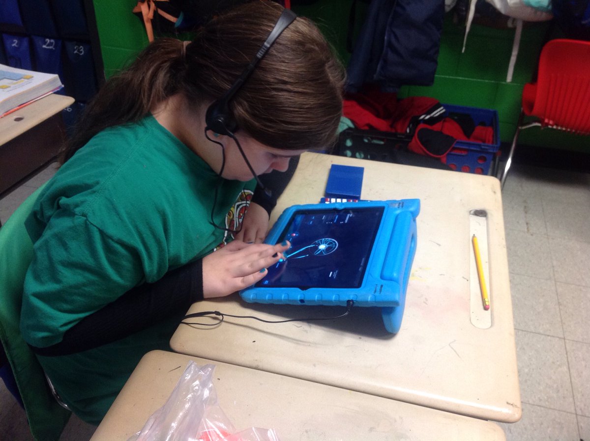 MissNCalhoun's tweet photo. 6th grade CIS students creating atoms and molecules!  They loved it! https://t.co/l8LCLY7yG1