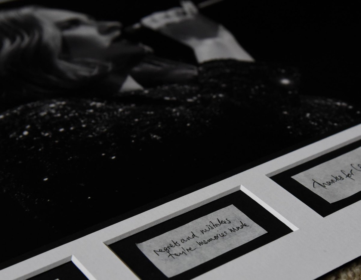 RichardBudman's tweet photo. Proud to have my first Limited Editions on sale today.. #ADELEproject #AdeleLive2016 #ConcertPhotography #AdeleConfetti #OOAKX16 https://t.co/0PXfQtZ9mX