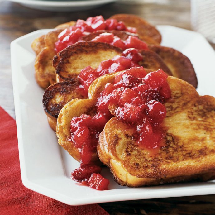 Save your leftover cranberry sauce for weekend brunch! 

Challah French Toast with Cranberry-Apple Compote: wsono.ma/60148HUsk
