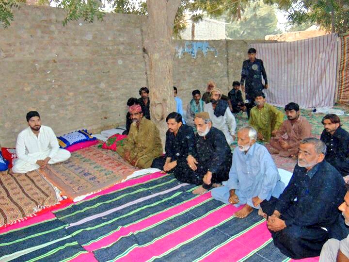 PppJiyala's tweet photo. @ChairmanMatiari @MakhdoomFZaman condoled wth LakhanoMallah on demise of WaliMohammad in BhitshahTown
#MakhdoomOfHala #Chairman #WthPpl https://t.co/Lk65okRAF5