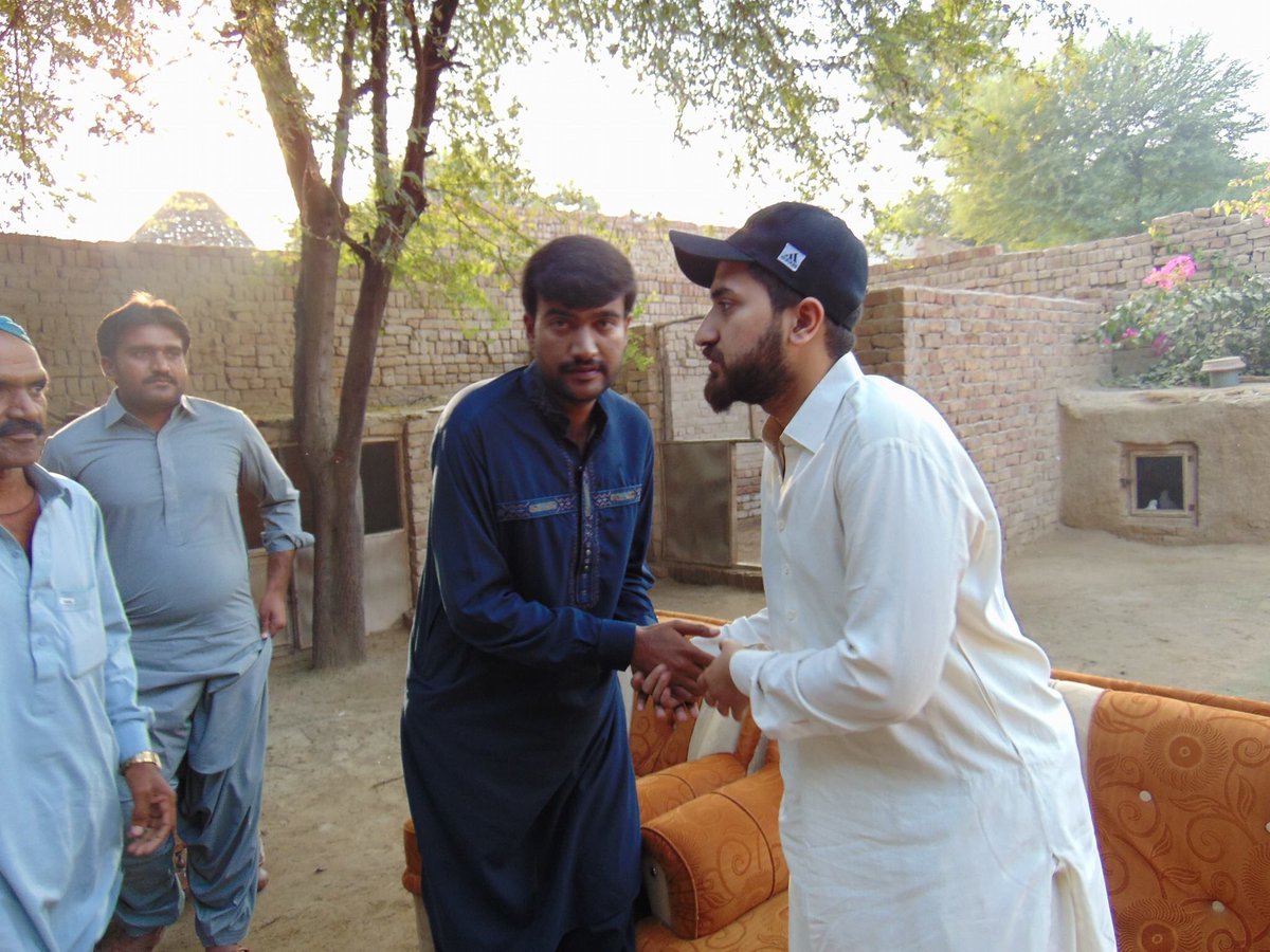 PppJiyala's tweet photo. @ChairmanMatiari @MakhdoomFZaman condoled wth ShahmirSehto on demise of his wife in villGulSehto
#MakhdoomOfHala #WthPpl #Chairman #PPP https://t.co/nUm2YvSS7s