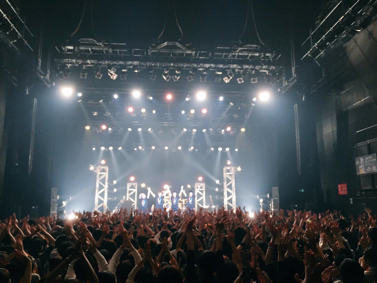 N_T_t_W's tweet photo. イイニコの日終わりました！
あれから１０年！曲が曲だよね、暗いLIVEなるわ！笑
俺も２年ぶりのイイニコ！本当にありがとう！！古村 https://t.co/peeh2i8RiX