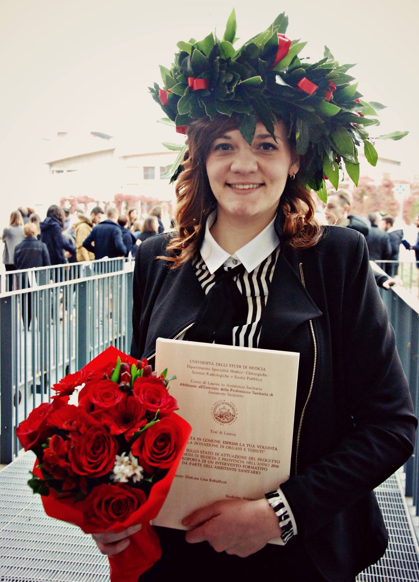 VeronicaaUberti's tweet photo. Il giorno più bello della mia vita. 23 novembre 2016, dottoressa in Assistenza Sanitaria 💉🎓❤️ #HealthVisitor #AssistenteSanitaria https://t.co/V4VaFhwII3