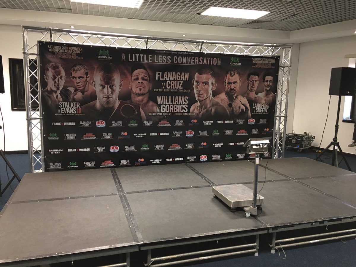 MasbeMoney's tweet image. #ALittleLessConversation