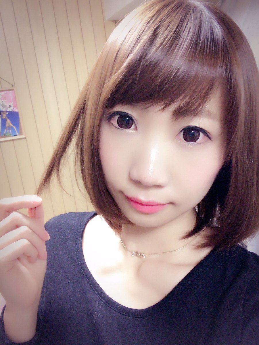 武石あゆ実 あゆみぃな 今まで生きててずっと自分は丸顔だと信じていたのですが メイクの先生から三角だと断言されて ジョブチェンジした気分を味わいました 武石あゆ実 あゆみぃな 今まで生きててずっと自分は丸顔だと信じていたのですが メイクの先生から三角だと断言されて ジョブチェンジした気分を味わいました
