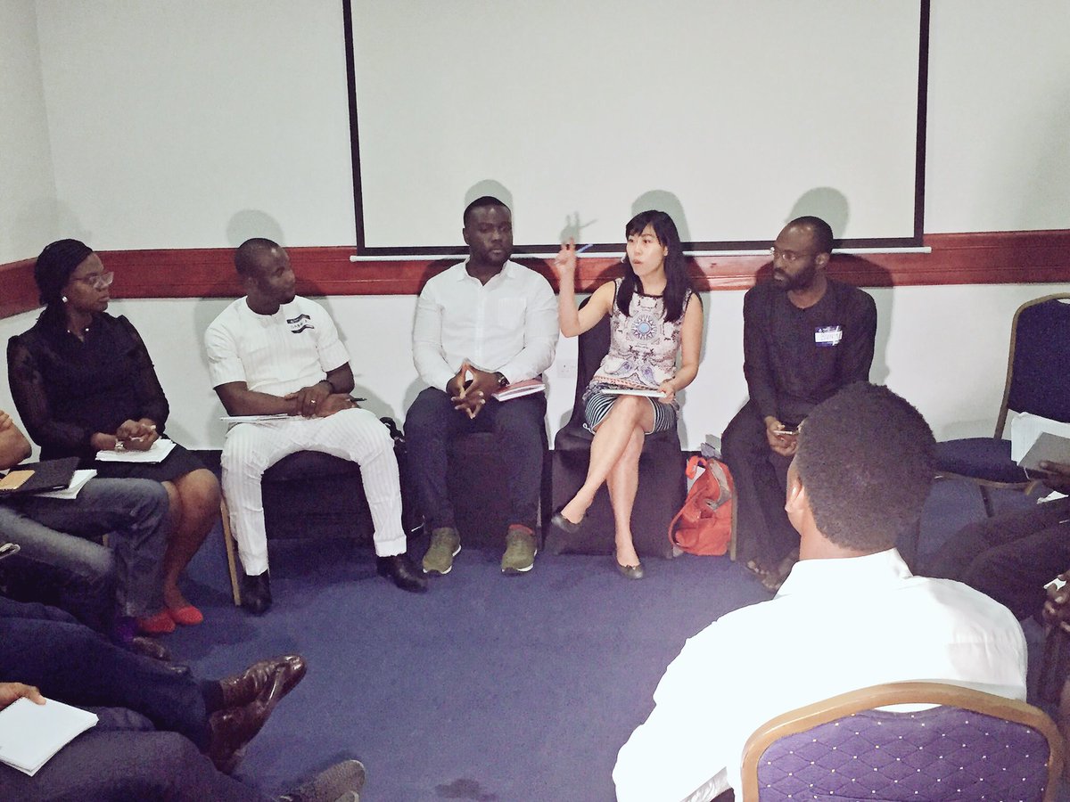 theASAcademy's tweet image. @GENterprisers @BunmiOtegbade &amp;amp; Clara Chow moderate a #hgas16 panel on using social media to grow your business