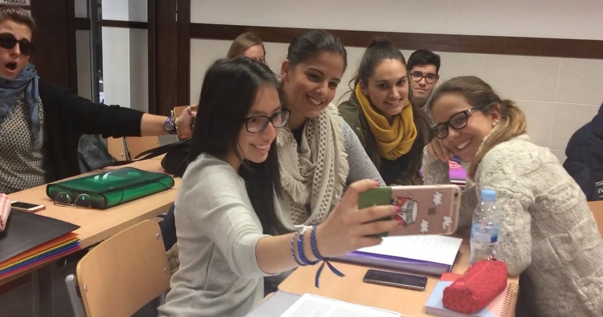 UCAM Universidad (@ucam) on Twitter photo Os presentamos el espectacular #MannequinChallenge de la <a href="/UCAM/">UCAM Universidad</a> con más de mil participantes y recorriendo el campus.
facebook.com/ucamuniversida… Os presentamos el espectacular #MannequinChallenge de la <a href="/UCAM/">UCAM Universidad</a> con más de mil participantes y recorriendo el campus.
facebook.com/ucamuniversida…