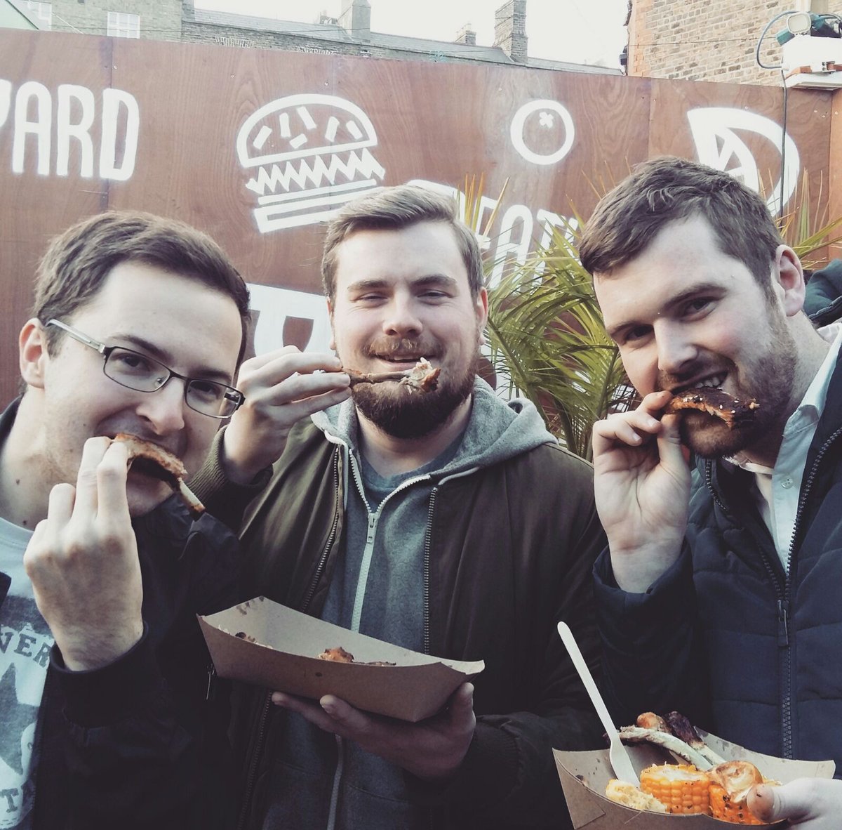 PittBrosBBQ's tweet photo. Few tasty racks anyone? @eatyard
#ribs #bbqlab https://t.co/Pv059ILXmt