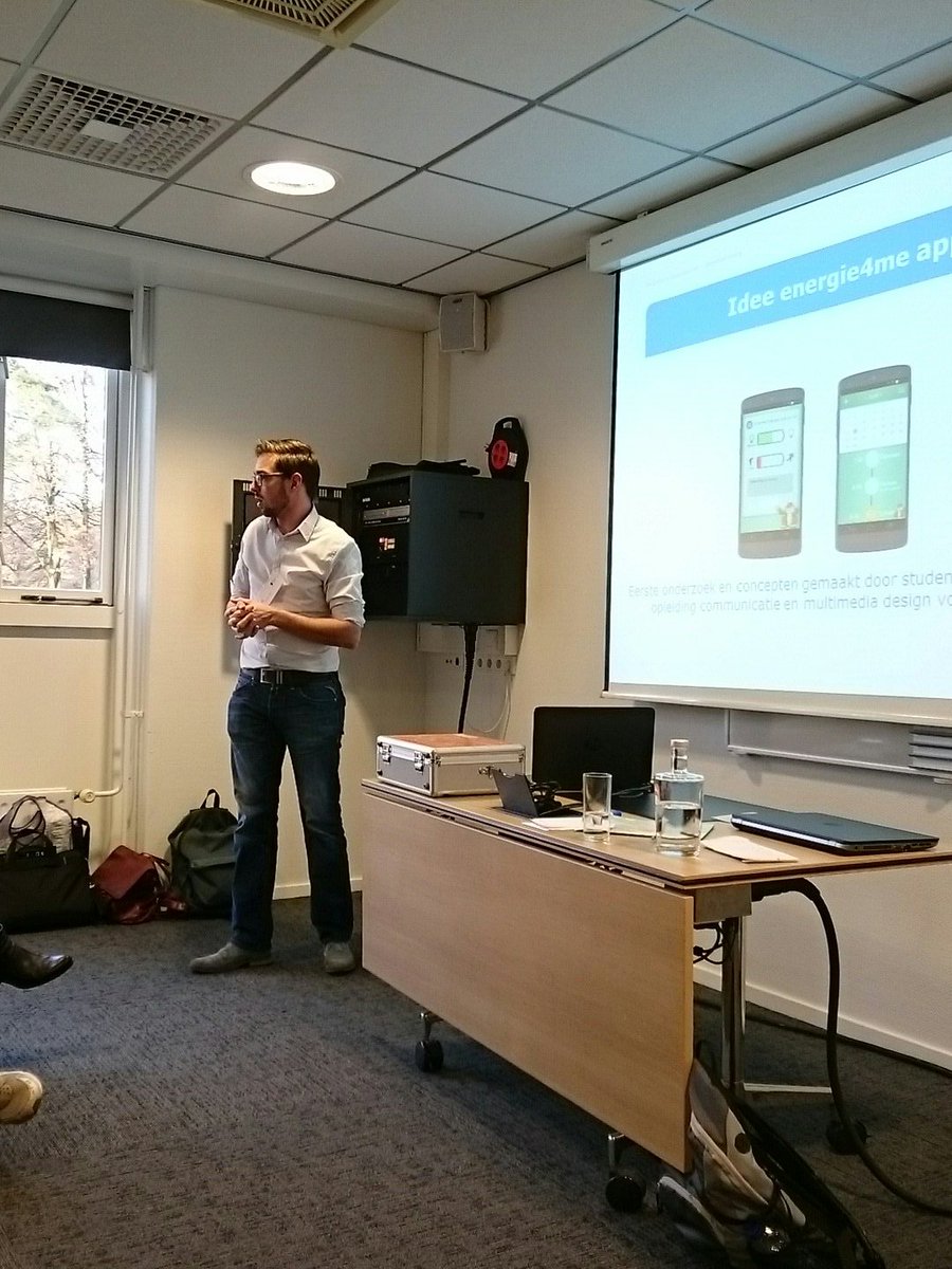Op <a href="/HetCongres/">Hét Congres 2020</a> presenteren <a href="/DennisArnold3/">Dennis Arnold</a> en @angelacorneliss de weg van idee naar app op het thema energie #energie4me