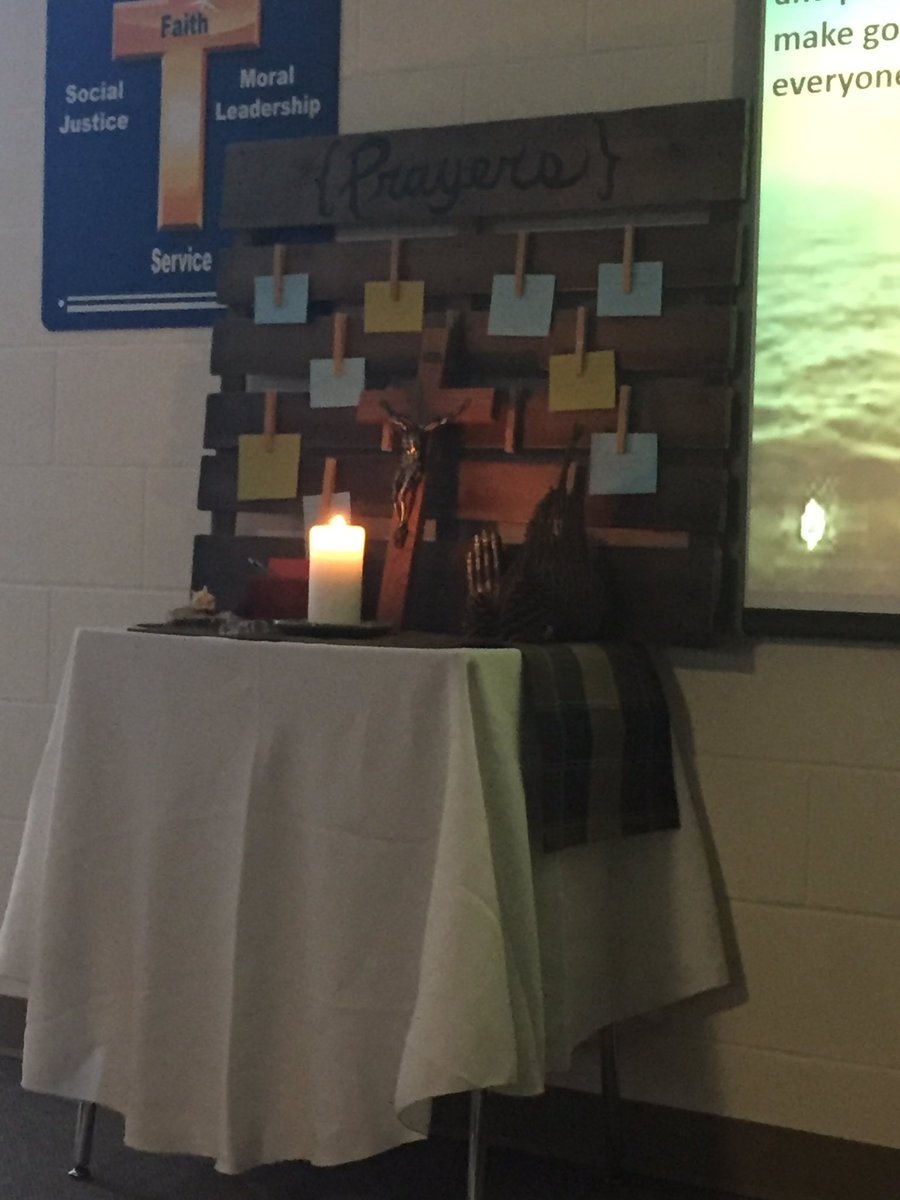 STA_CSS's tweet image. Staff @STA_CSS begin the day in prayer. #wearefamily @PVNCCDSB #pvncprays