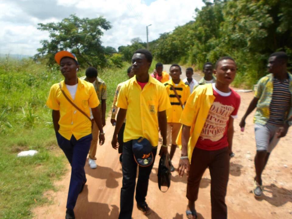 jaycalculus's tweet photo. Dentymx - on our way to KROBO😂😂😂2013 #POJOBAthrowbackday https://t.co/C12tjzzfOv
