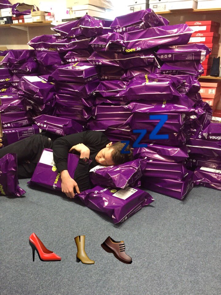 Sneaky power nap in between Black Friday madness😴Head over to vaughanshoes.ie and check out our amazing offers🙊 #blackfriday