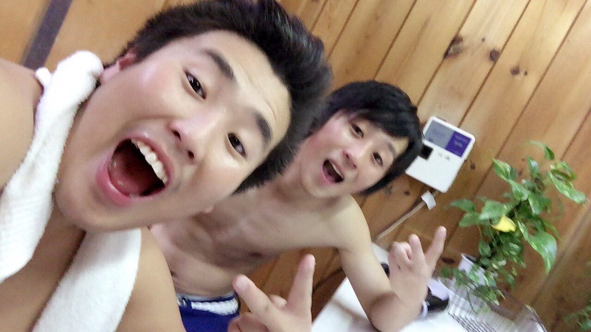 2430Rt's tweet photo. 先週遊んだ写��さっき送られてきた👎
松本いって飯食って色んなとこで風呂入って呑み行って、充実しすぎた先週の3日間
あいかわらず最高でした😤 https://t.co/i9OR9UKaRq