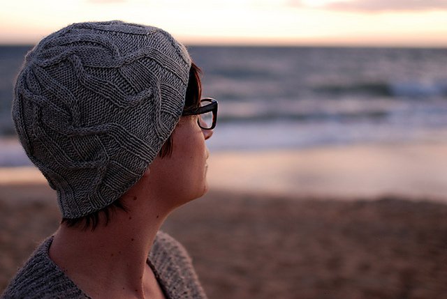 UkeeKnits's tweet photo. My next #giftalong #knit project might be Winding Road by Clare Devine. https://t.co/E8M2PjLdC0 #cables with an unexpected #twist. https://t.co/wKXmjpvjRz