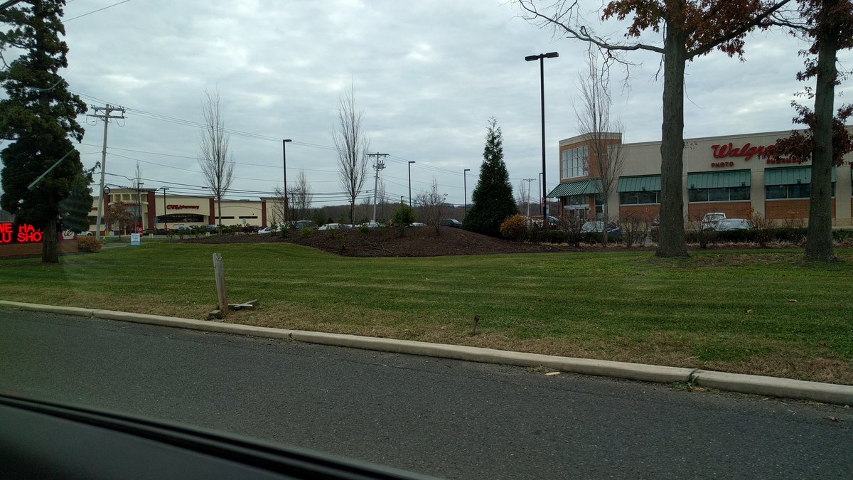 jeff bakalar on twitter yup that s a walgreens next to a cvs so