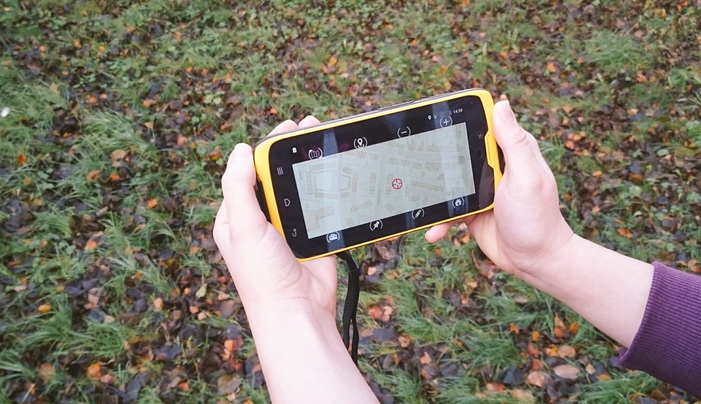 markf_korec's tweet photo. Demonstrating the #Trimble #TDC100 for ecological surveys using #K-mobile @KORECGroup @KOREC_K_MATIC https://t.co/kX4effooRE
