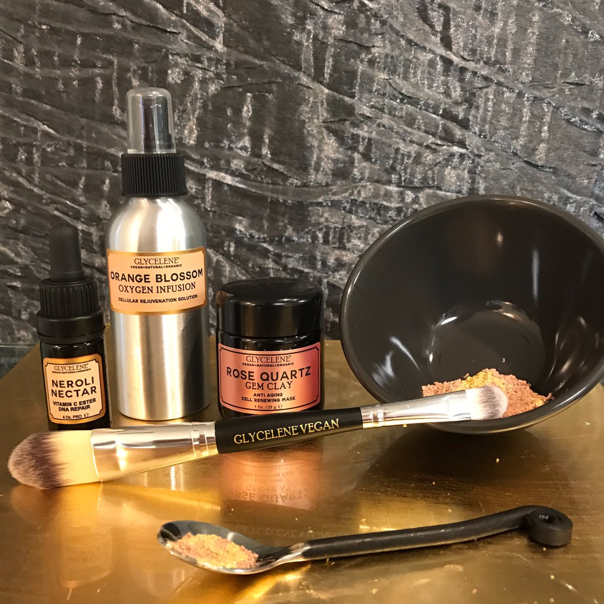 Glycelene's tweet photo. #Glycelene #vegan #skincare is launching an amazing new collection #resultsdriven https://t.co/tmESiWBlbz