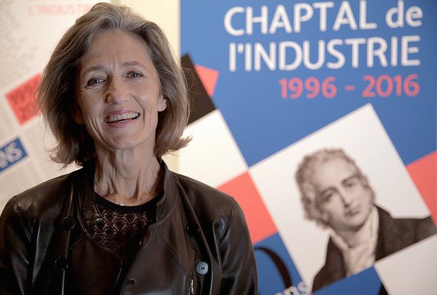 IndustrieFrance's tweet photo. Tout simplement magnifique : Lucie Maurel Aubert #Banque Martin Maurel #CHAPTAL2016 #HotelIndustrie https://t.co/aTkmFNybPL