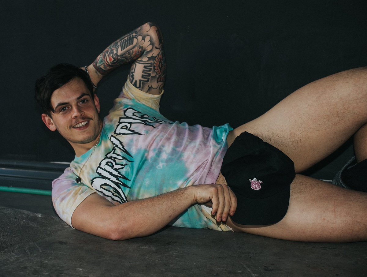 Dirty Pig tweet media