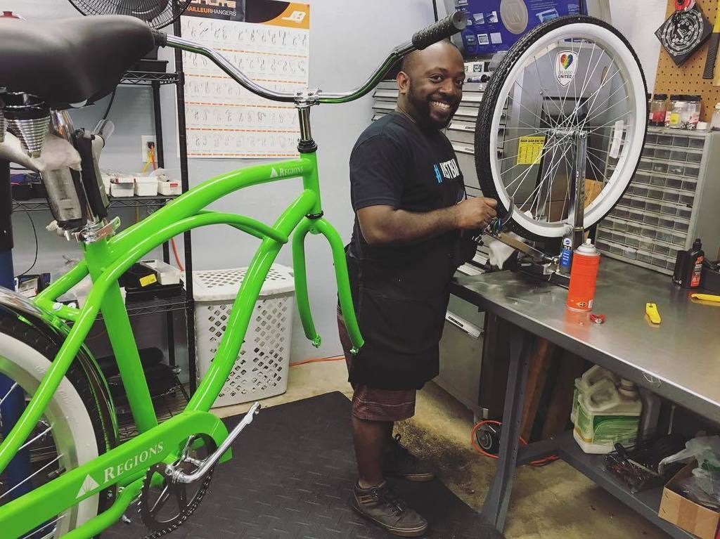 TheSoDoDistrict's tweet photo. ๐๐ฒRajun Cajun, our local #BikeShop, putting together the Regions๐ bike for #LightUpSoDo! ๐โฆ https://t.co/wRXvLu4Yjc https://t.co/2xfw88UFbc