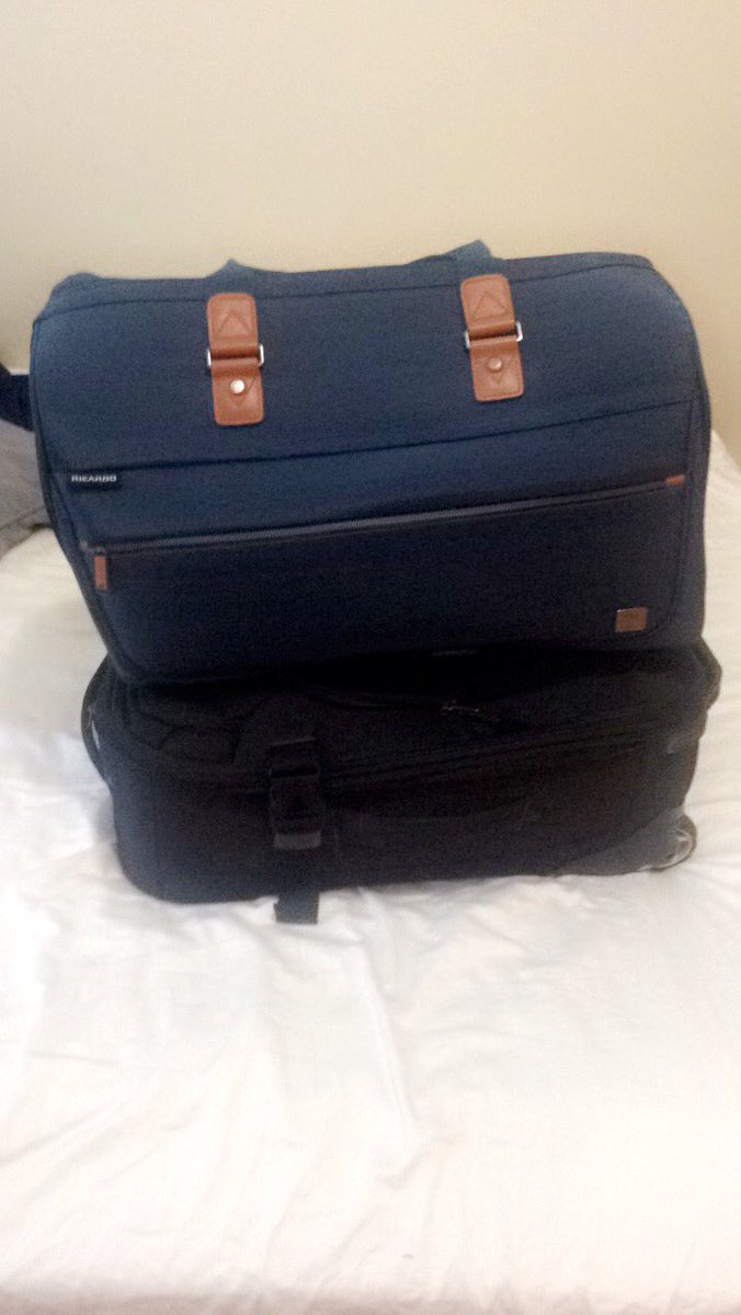 devinwatton's tweet photo. Just one more day till #maui🙏 First time I've actually not packed last minute to travel https://t.co/n1JD5AE88N
