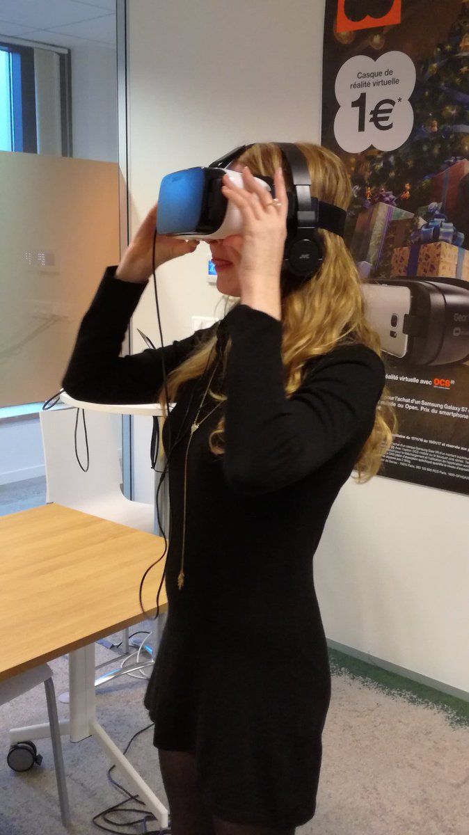 LdLefur's tweet photo. Test des casques de #VR chez @Orange_France avec @mathildeseven75 🤗😎 #Quickmeeting #hightech https://t.co/qTGigrp0yo