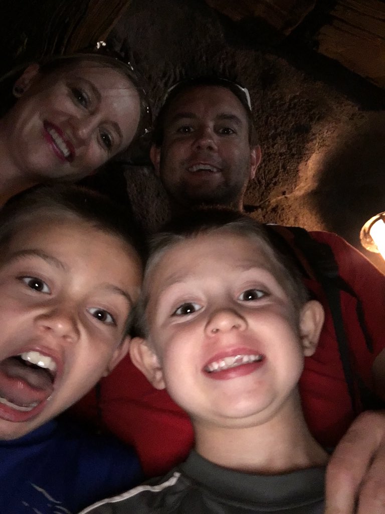 Pmagic6's tweet photo. Three of the seven dwarves, and a dwarfette! #MagicKingdom https://t.co/b62vDH2XDc