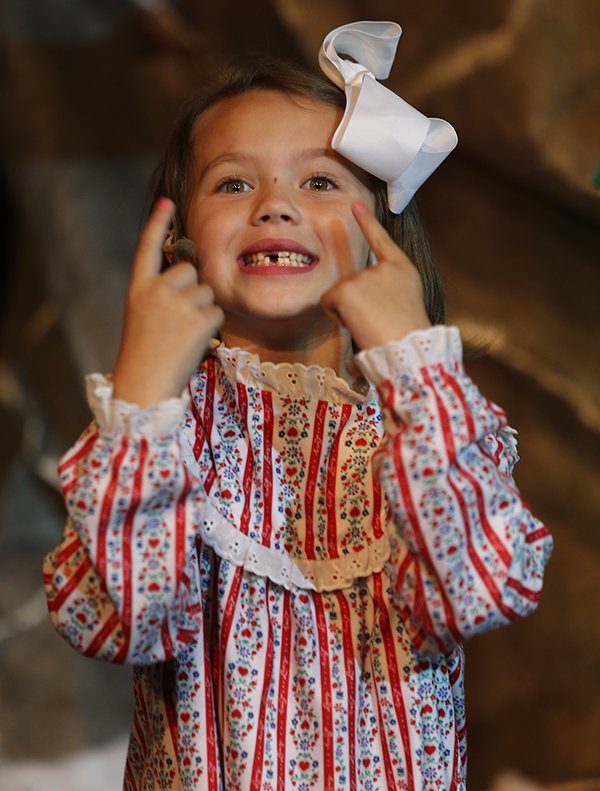 NarroWayTheatre's tweet image. Guess what she wants for #Christmas?! #TwoFrontTeeth