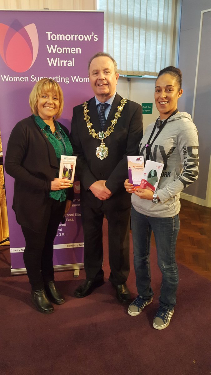 WirralWays_CGL's tweet image. #WWTR Maxine, Mellissa &amp;amp; Mr Mayor @TomorrowsWomen event