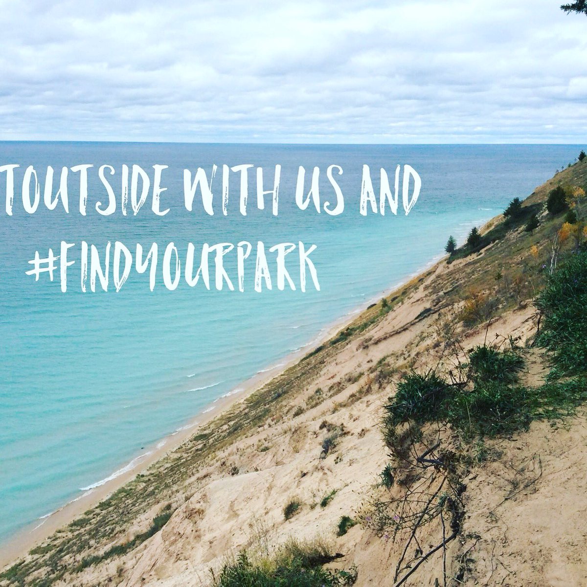 SleepingBearNPS's tweet photo. #OptOutside with us on the #DayAfterThanksgiving https://t.co/xQKgipONgd