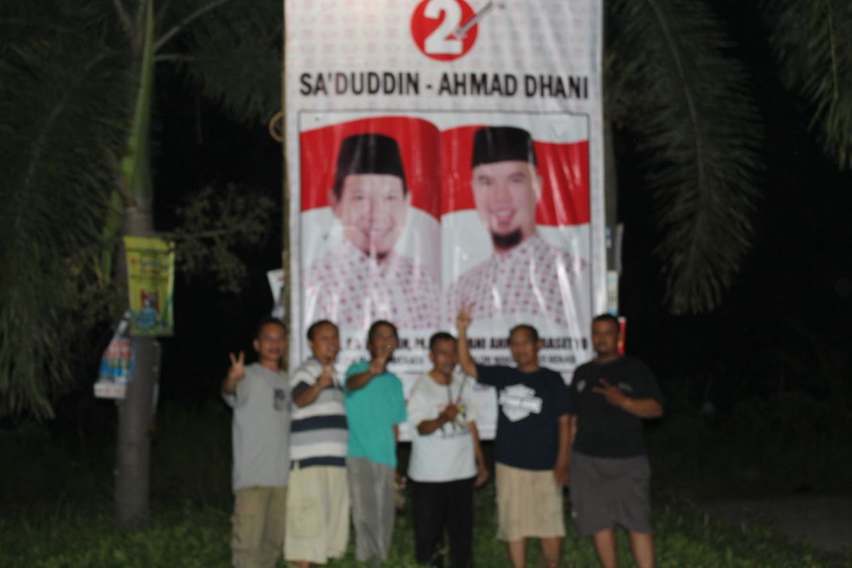 16. Pemasangan baliho @SaduddinDhani di Puri Cikarang Hijau Cikarang Utara #SAHTerdepan #PilkadaBekasi2017