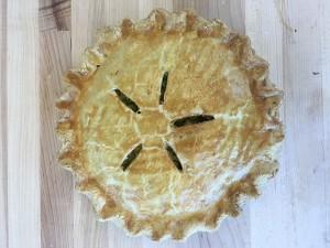 CookingDistrict's tweet image. Let the leftovers commence! Our #RecipeOfTheDay is Turkey Pot Pie from @MontclairBread  cookingdistrict.com/cd/recipes.nsf…