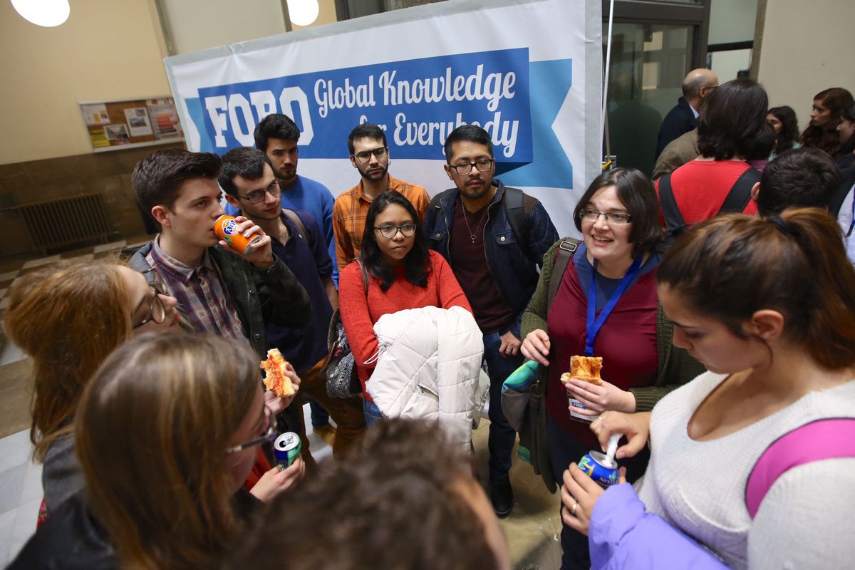foroUSAES's tweet photo. Pizza break en #GlobalKnowledgeUGR https://t.co/dl67NUou65