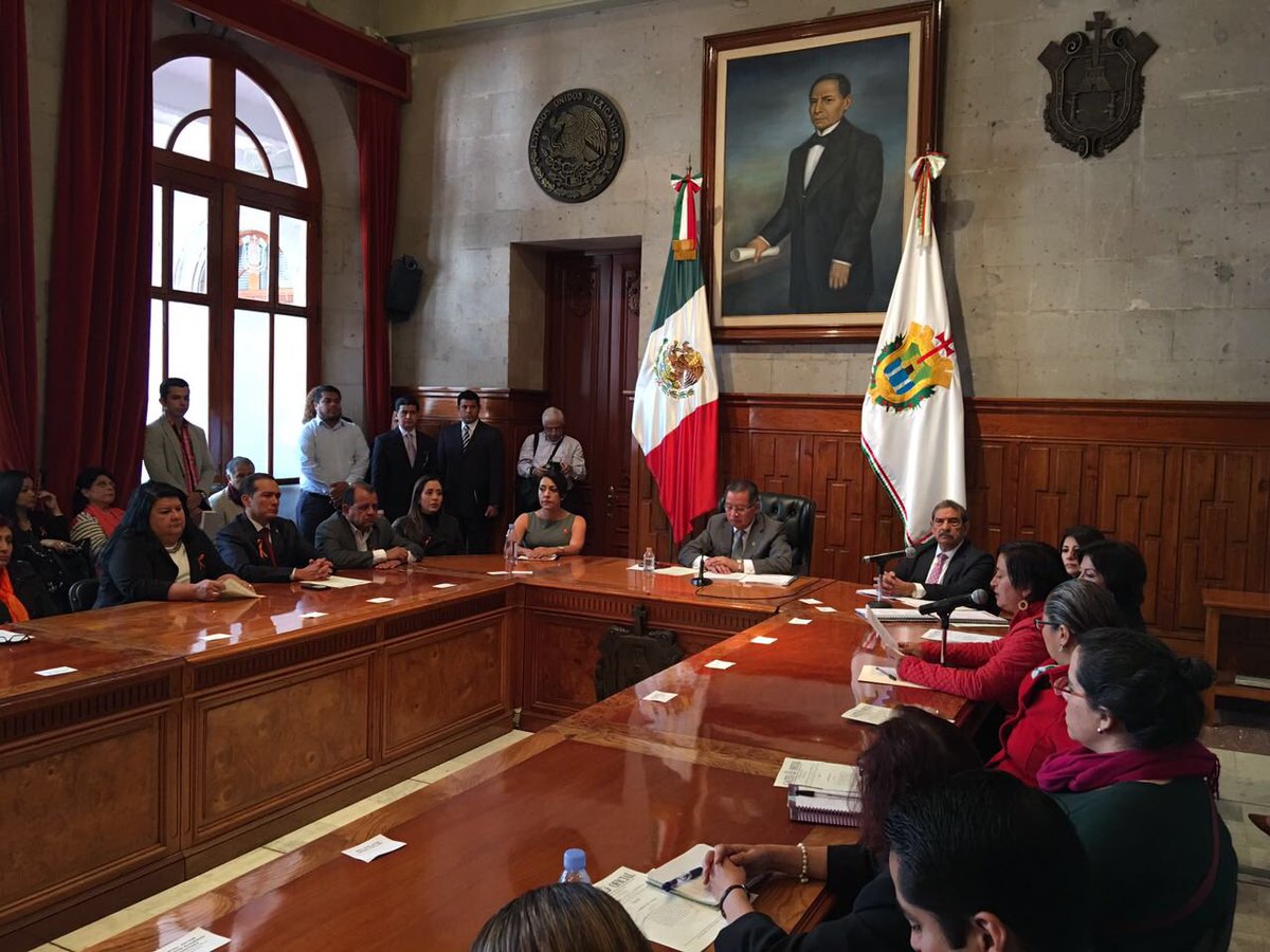 flavino_rios's tweet photo. Me encuentro en la sesión extraordinaria del Sistema Estatal para Prevenir, Atender, Sancionar y Erradicar la Violencia contra las Mujeres. https://t.co/utHOVnp2IM