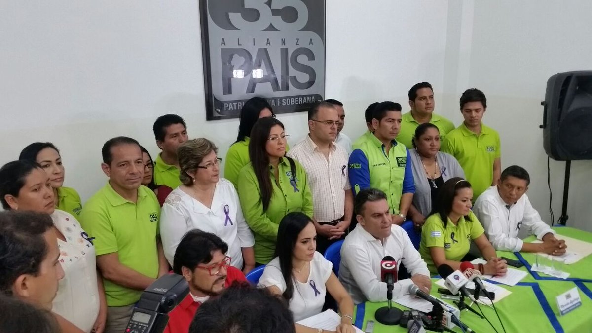 35MOVER's tweet photo. Liderados por @ppsesa l@s candidat@s de @35PAIS en todo el Ecuador firmaron un compromiso de legislar en contra de la violencia a la mujer. https://t.co/1EVzY6z1nA